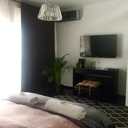 Your In - Stegny- Mokotow * Varsó